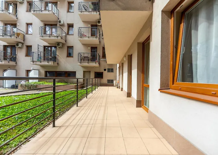 Prime - Modern 2 Bedroom Family With Terrace & Parking Included Budapest