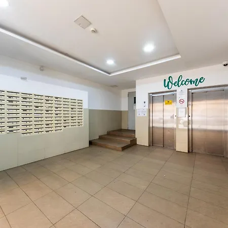 Apartament Prime - Modern 2 Bedroom Family With Terrace & Parking Included *